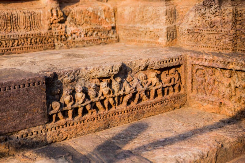 Figures of Men at work at the ancient Hindu Sun Temple, Konark, Orissa, India. UNESCO World Heritage