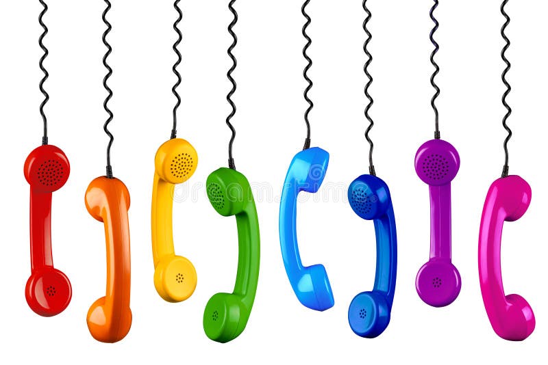Fila de colores arcoiris pintados de antaño recitador de teléfono retro con cable de teléfono negro aislado fondo blanco, negocio