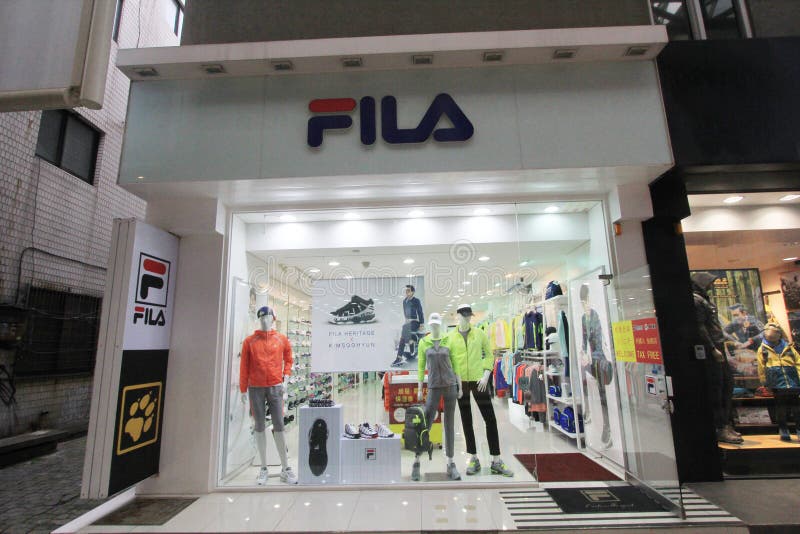 Fila shop hong editorial photography. Image of chinese 46582787