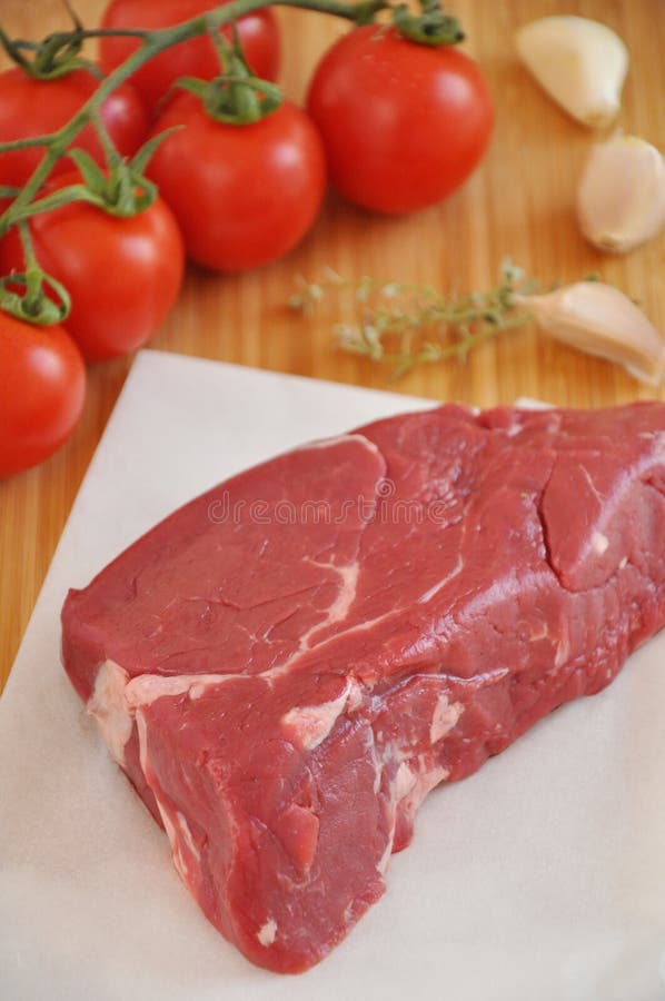 Filete de carne de vaca crudo fotografía de archivo libre de regalías