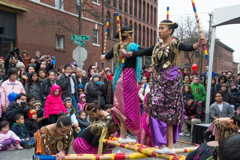 Filipijnse traditionele dansers stock afbeeldingen