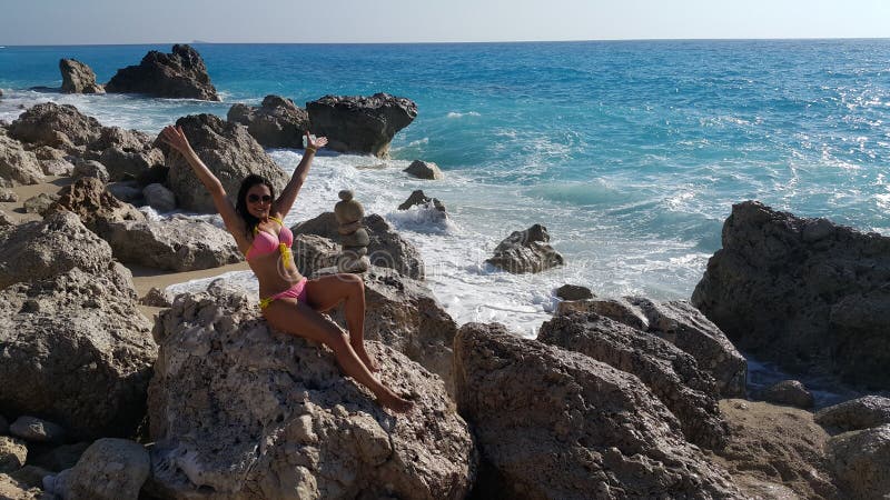 Fille attirante sur la plage photos stock Fille attirante sur la plage photos stock