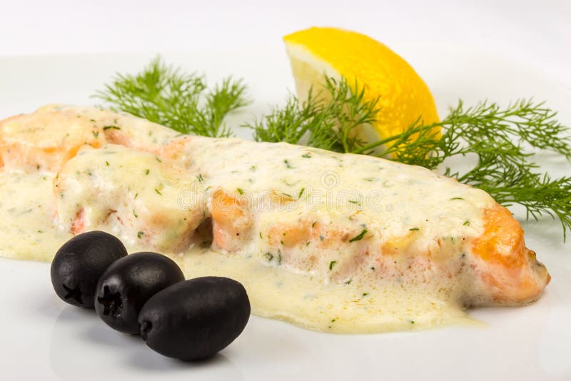 Fillet of salmon sauce with black olives