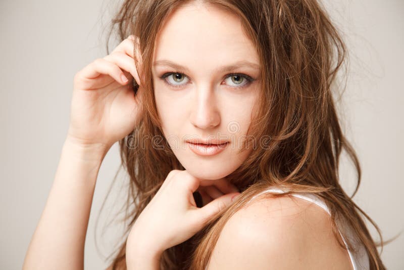 Jovem mulher bonita em close-up imagem de stock royalty free