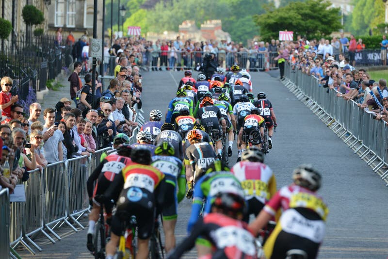 Final de Izumi Tour Series Bicycle Race de la perla en el baño Inglaterra imagenes de archivo Final de Izumi Tour Series Bicycle Race de la perla en el baño Inglaterra imagenes de archivo