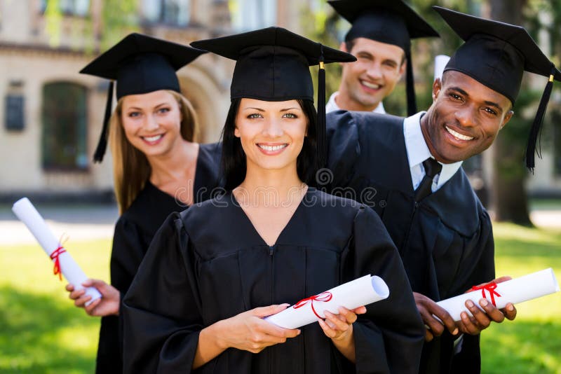 Finalmente graduado! imagens de stock royalty free Finalmente graduado! imagens de stock royalty free