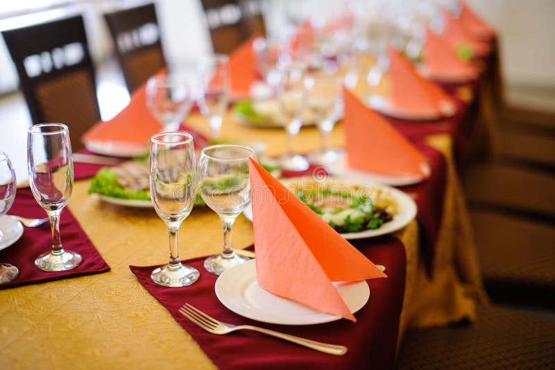 Fine Restaurant Dinner Table Place Stock Photo - Image of cloth, linen