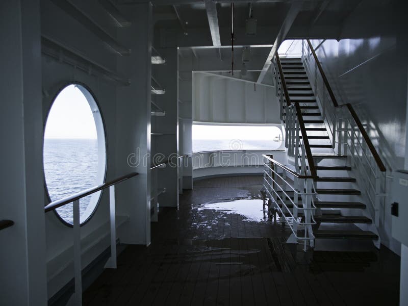 Finestra della nave da crociera immagini stock Finestra della nave da crociera immagini stock
