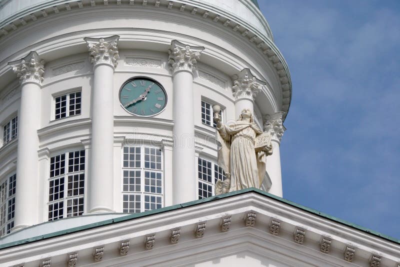 finland Capital de Helsínquia A paisagem de construções históricas, de construções religiosas, de ruas centrais e de parques foto de stock finland Capital de Helsínquia A paisagem de construções históricas, de construções religiosas, de ruas centrais e de parques foto de stock