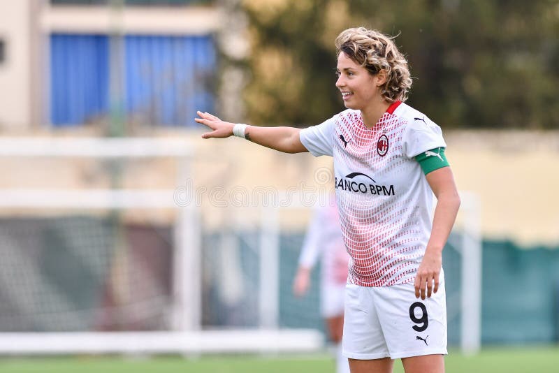 ACF Fiorentina Femminile Vs AC Milan Editorial Image - Image of giacinti,  italian: 204041255