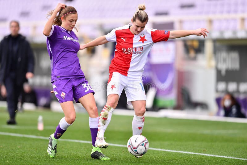 Fiorentina Femminile Vs Slavia Praga Imagem Editorial - Imagem de mulheres,  fotografia: 204503405