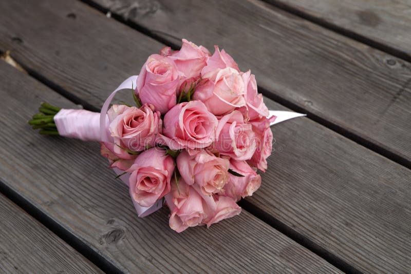 Fiori di cerimonia nuziale fotografia stock libera da diritti Fiori di cerimonia nuziale fotografia stock libera da diritti