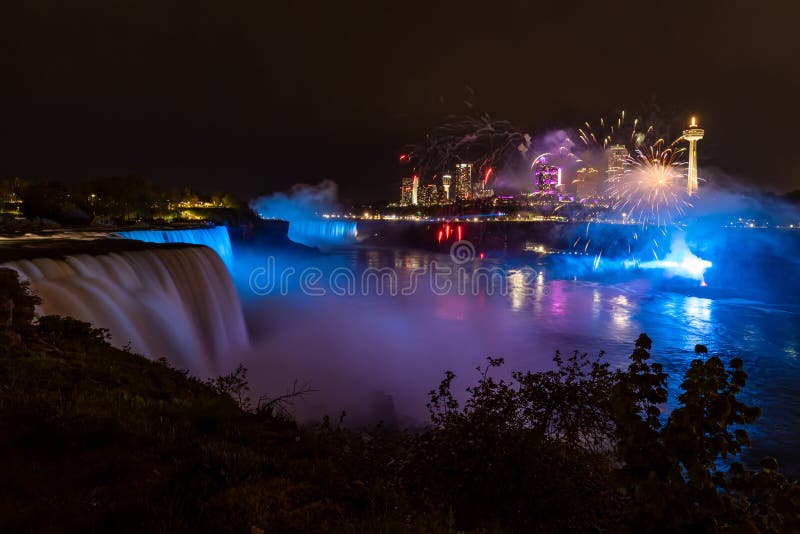 fireworks-at-the-niagara-falls-editorial-photography-image-of-mist