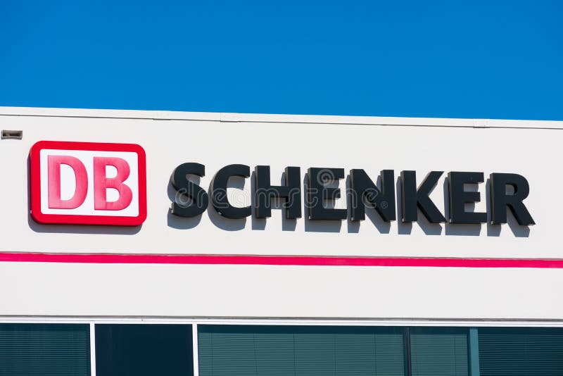 Firma de DB Schenker en la oficina de servicios de transporte DB Schenker es una división del operador ferroviario alemán Deutsch fotos de archivo