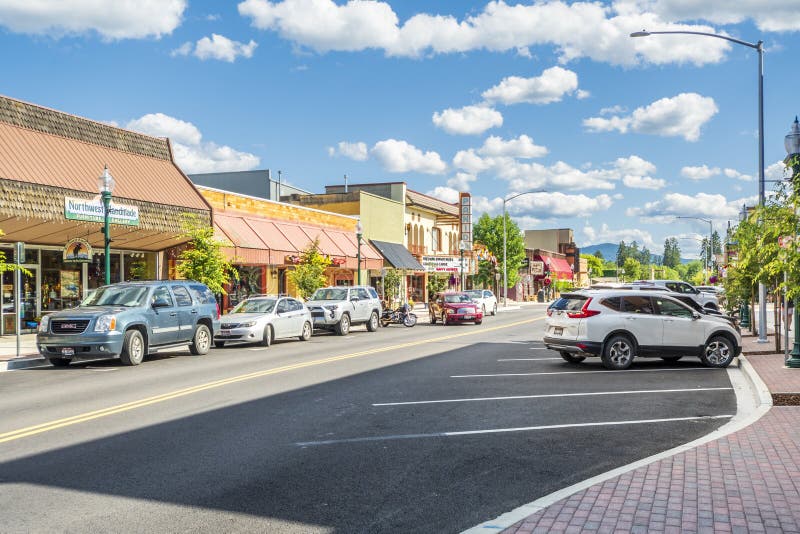 First Avenue, the main street through the downtown area of Sandpoint, Idaho, on a summer day. stock photo First Avenue, the main street through the downtown area of Sandpoint, Idaho, on a summer day. stock photo