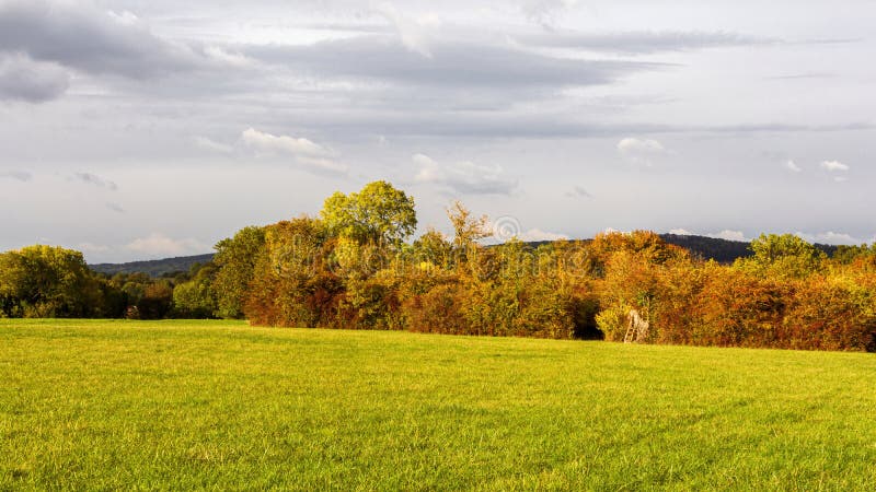 Il primo declino colori sul la valle da Francia.