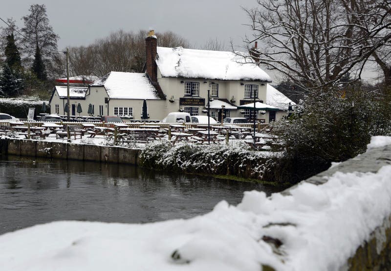 Fish Inn Ringwood editorial photo. Image of weather 113579811