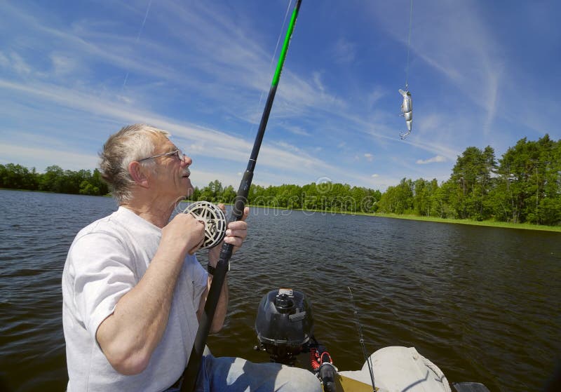 https://thumbs.dreamstime.com/b/fisherman-seniors-18037695.jpg