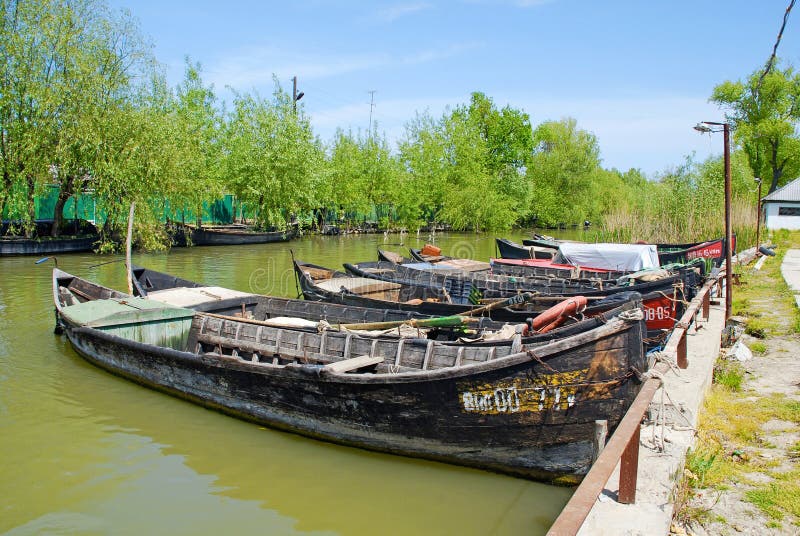 fishing-boats-vilkovo-ukraine-may-village-water-delta-danube-european-union-s-longest-river-41994139.jpg