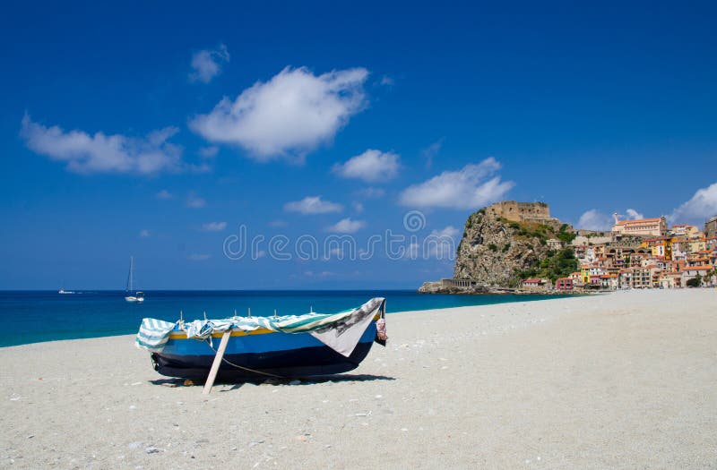 Fishing colorful boats on sandy beach, Scilla, Calabria, Italy stock photography Fishing colorful boats on sandy beach, Scilla, Calabria, Italy stock photography