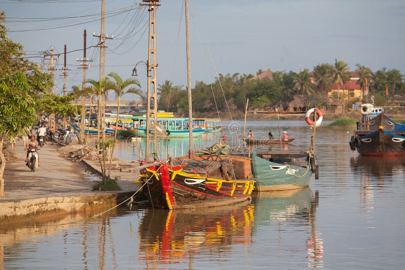 Fiskebåtar Hoi An, Vietnam royaltyfria bilder Fiskebåtar Hoi An, Vietnam royaltyfria bilder