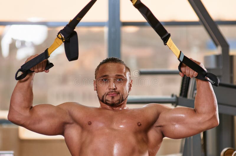 Fitness TRX man portrait