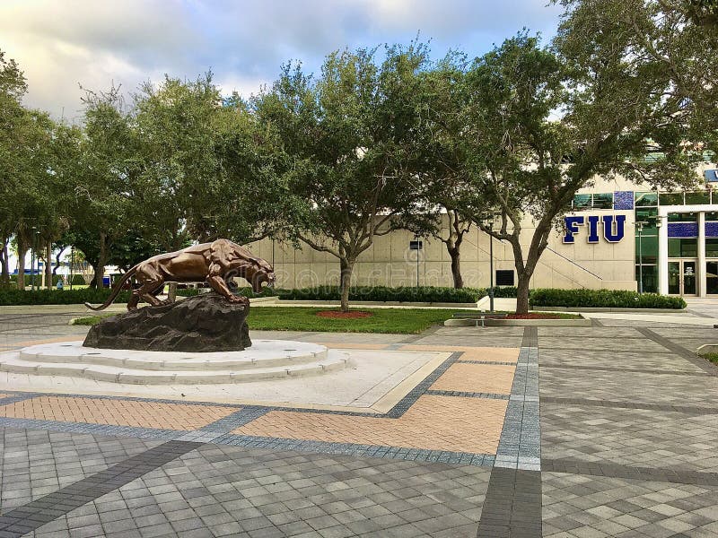 Roary the Panther, Florida International University mascot