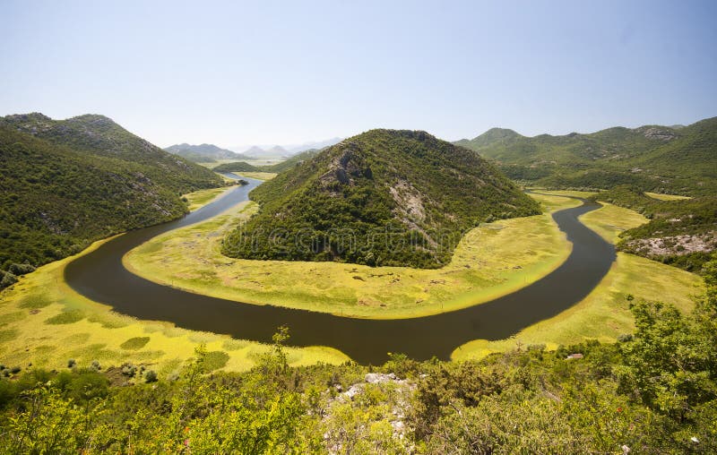 Fiume di Crnojevica nel Montenegro immagine stock Fiume di Crnojevica nel Montenegro immagine stock