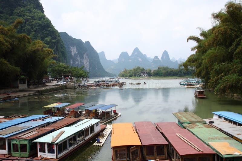 Fiume di Li a Guilin immagini stock Fiume di Li a Guilin immagini stock