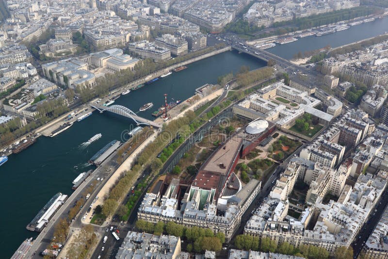Fiume di Seine immagine stock Fiume di Seine immagine stock