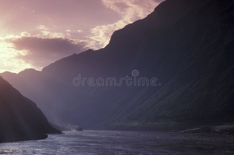 Fiume di Yangzi fotografia stock Fiume di Yangzi fotografia stock