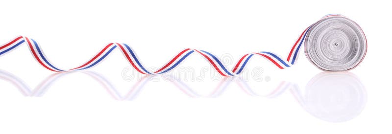 Flachband in Farben niederländischer Flagge isoliert auf weiß lizenzfreies stockfoto