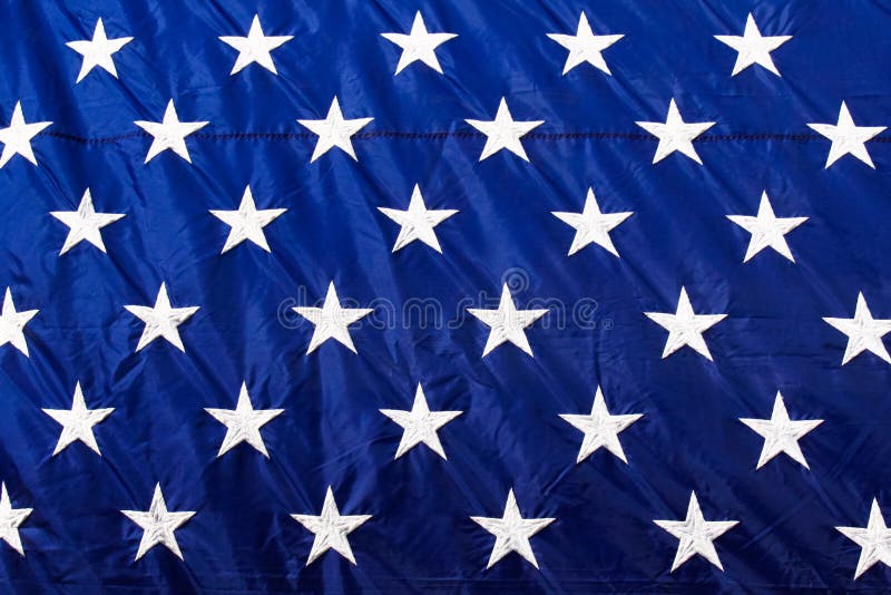 Flaga Amerykańskiej zbliżenia biel Gra główna rolę Błękitnego tło