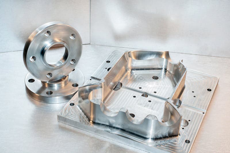 Flange della forma metallica e dell'acciaio. Industria molitoria. Tecnologia di CNC. fotografia stock libera da diritti Flange della forma metallica e dell'acciaio. Industria molitoria. Tecnologia di CNC. fotografia stock libera da diritti