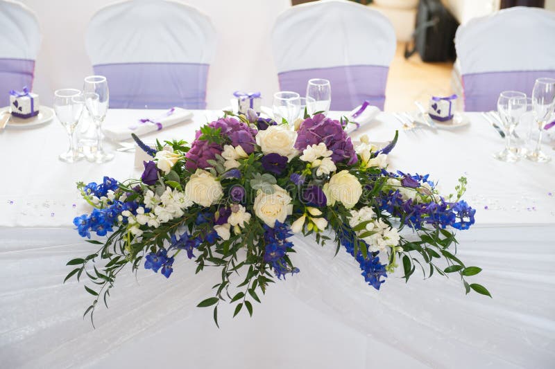Fleurs de table de mariage images stock Fleurs de table de mariage images stock
