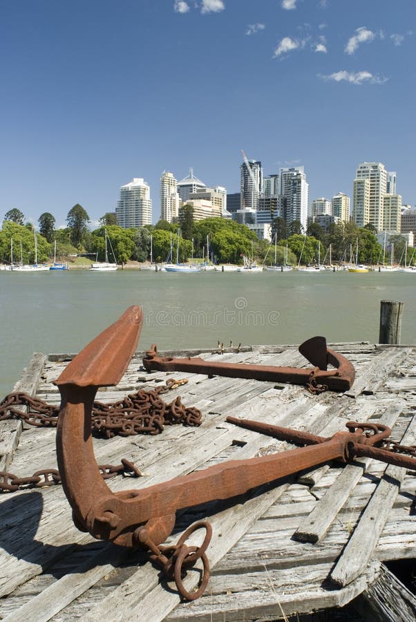 A view across the brisbane river from the historic kangaroo point area towards brisbane CBD. A view across the brisbane river from the historic kangaroo point area towards brisbane CBD