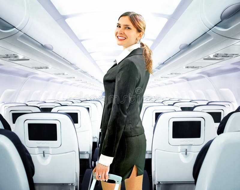 Hermoso anos guardia sobre el lámina de el gran avión.