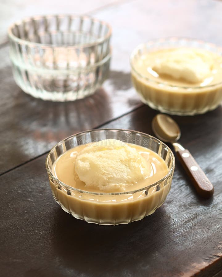 Floating Island, European Dessert