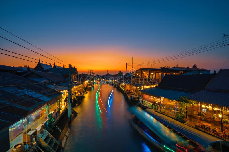 Floating Market at night in Amphawa, Provinz Samut Songkhram, Thailand stockfoto Floating Market at night in Amphawa, Provinz Samut Songkhram, Thailand stockfoto