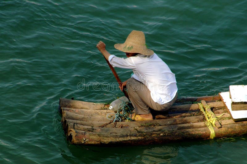 flod för porslinfiskareguilin lijiang royaltyfria bilder flod för porslinfiskareguilin lijiang royaltyfria bilder