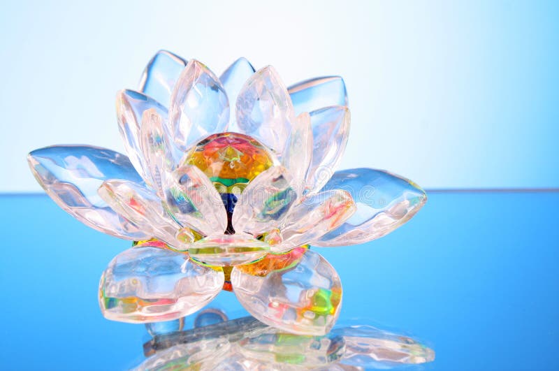 Flor de loto de cristal foto de archivo libre de regalías Flor de loto de cristal foto de archivo libre de regalías