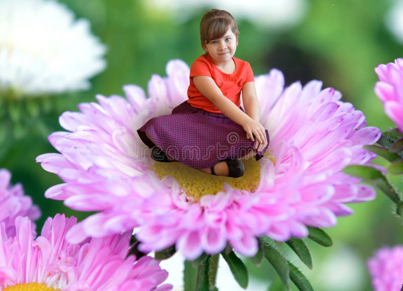 Flor, mulher, natureza, mola, beleza, bonita, verão, rosa, flores, novo, verdes, jardim, grama, criança, ar livre, retrato, c fotografia de stock Flor, mulher, natureza, mola, beleza, bonita, verão, rosa, flores, novo, verdes, jardim, grama, criança, ar livre, retrato, c fotografia de stock