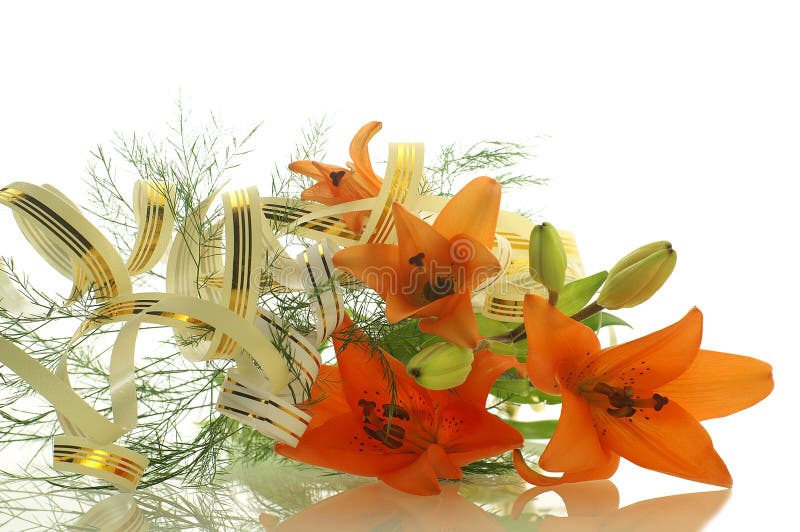 Compoziția florală a crinilor stock images