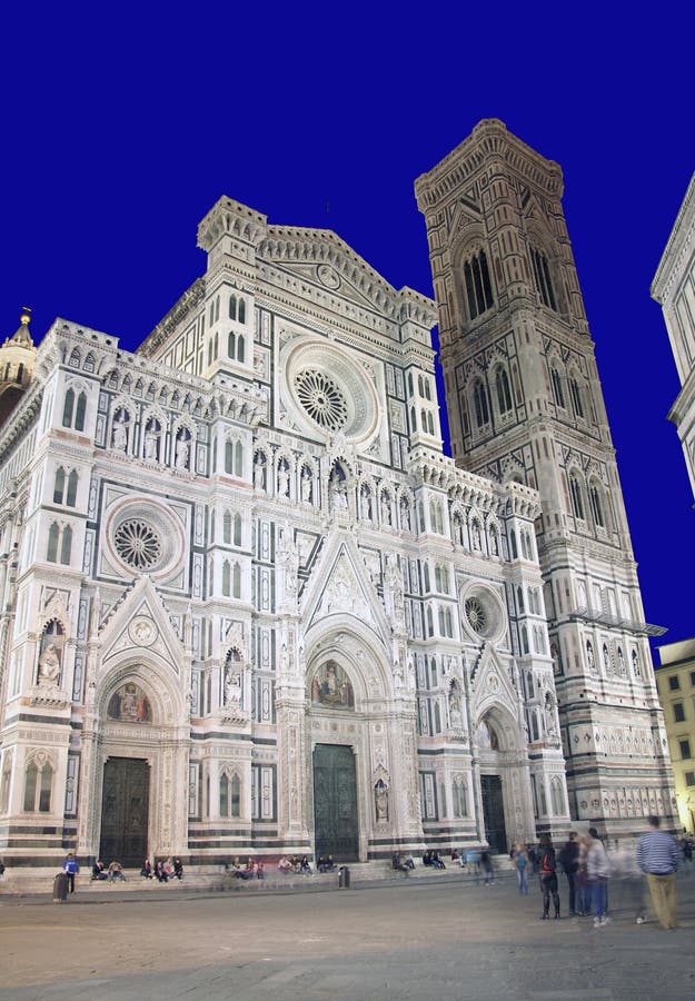 Florence, cathedral at night