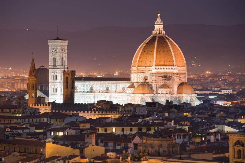 Florença, domo e Campanile de Giotto. imagens de stock royalty free Florença, domo e Campanile de Giotto. imagens de stock royalty free