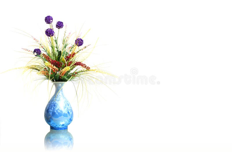 Flores secadas en florero foto de archivo libre de regalías Flores secadas en florero foto de archivo libre de regalías