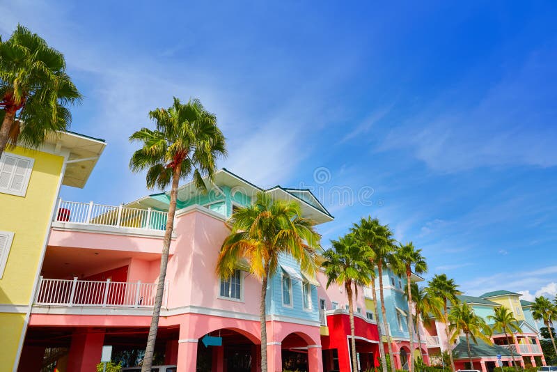Floryda fortu Myers drzewek palmowych kolorowe fasady
