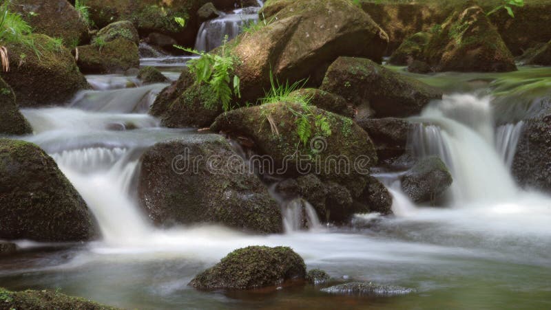 Flot bi-directionnel de mouvement lent photos stock