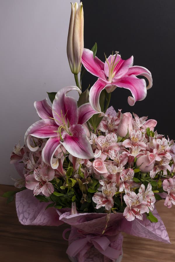 Flower Details of a Pink Flower Arrangement. Set of Pink Flowers and  Details. Stock Image - Image of green, alstroemeria: 205864265