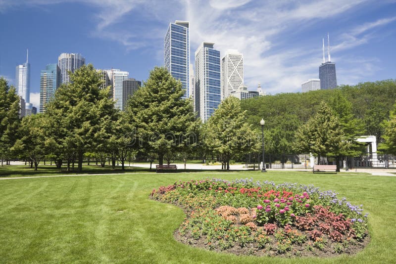 Flowers in Downtown Chicago Editorial Photo Image of light, illuminated 10078141